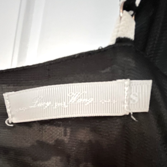 LUCY WANG - BLACK WHITE ABSTRACT CUTOUT JUMPSUIT - Picture 3 of 4